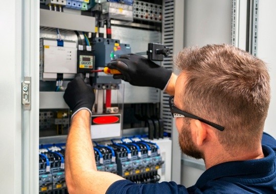 Electrical Contractors in Riverview FL